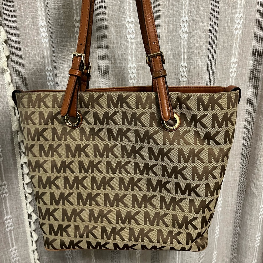 Michael Kors purse